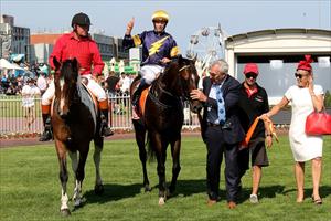 Alabama Express after winning the CF Orr Stakes. Alabama Express after winning the CF Orr Stakes.